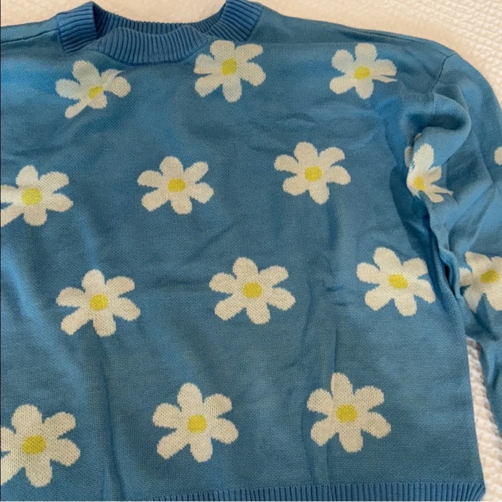 Beach Riot Sky Blue and Cream Knit Top - Picture 8 of 11